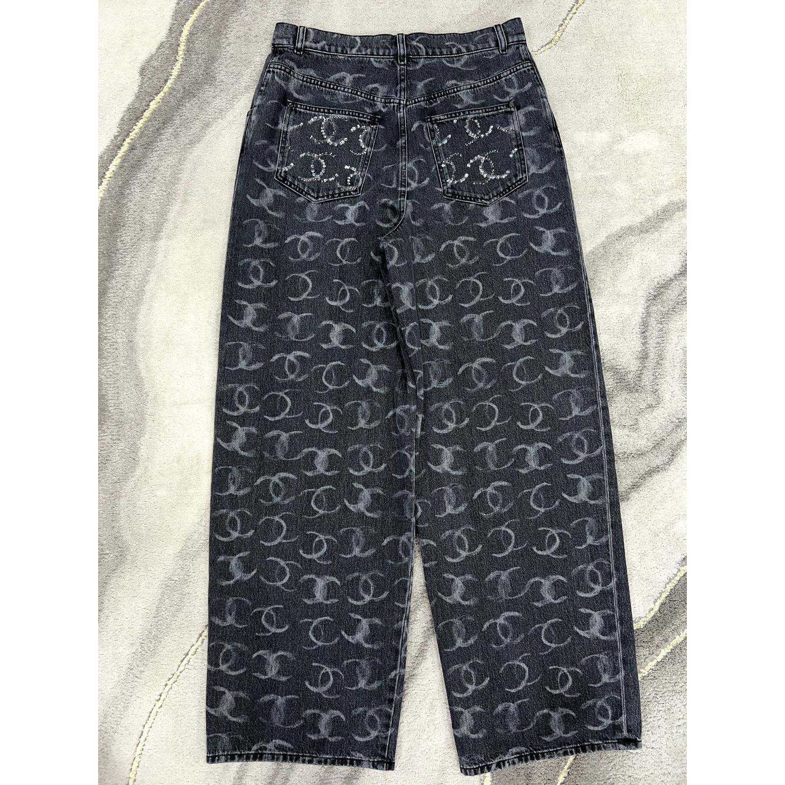 Chanel Chanel White CC Printed Logo Baggy Oversized Jeans 36 Size 26" / US 2 / IT 38 - 9 Thumbnail