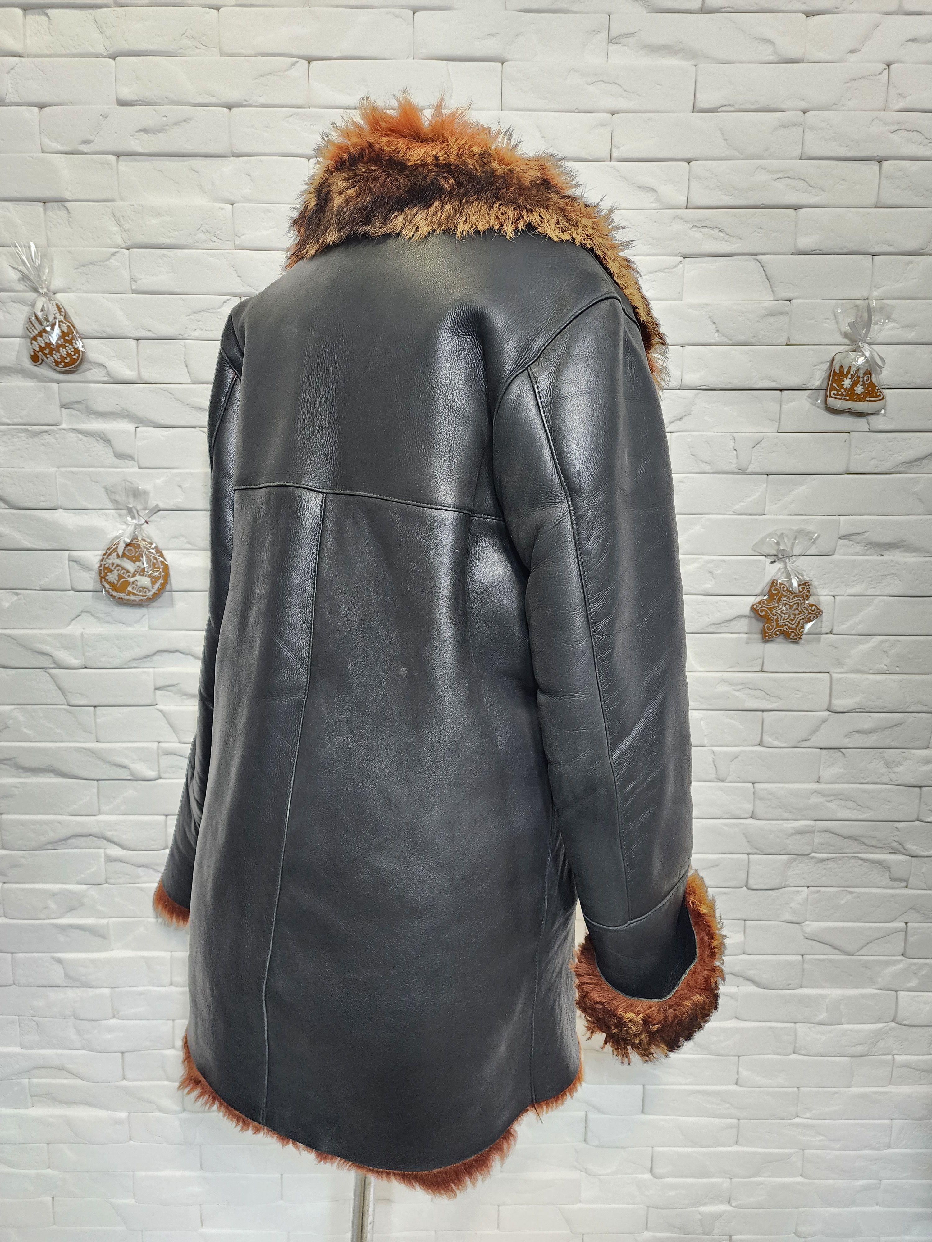 Furla Men's Black Sheepskin Coat: Button-Up Genuine Fur Size US L / EU 52-54 / 3 - 5 Thumbnail