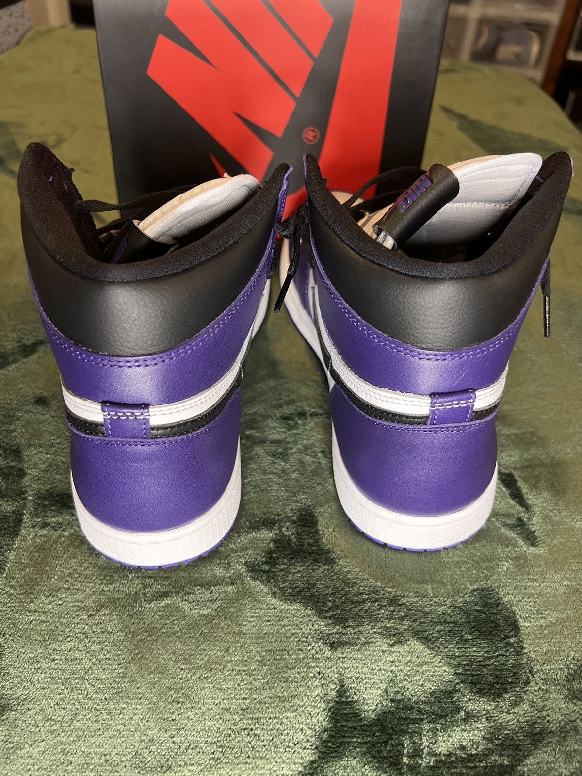 Jordan Brand Air Jordan 1 Court Purple 2020 size 11 Size US 11 / EU 44 - 9 Thumbnail