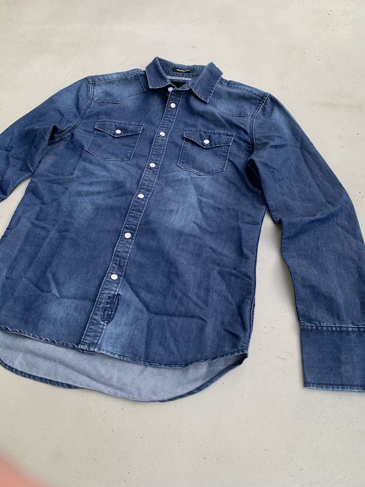 Von Dutch Von Dutch Denim Shirt Vintage Washed Avantgarde Big Logo Size S / US 4 / IT 40 - 7 Thumbnail