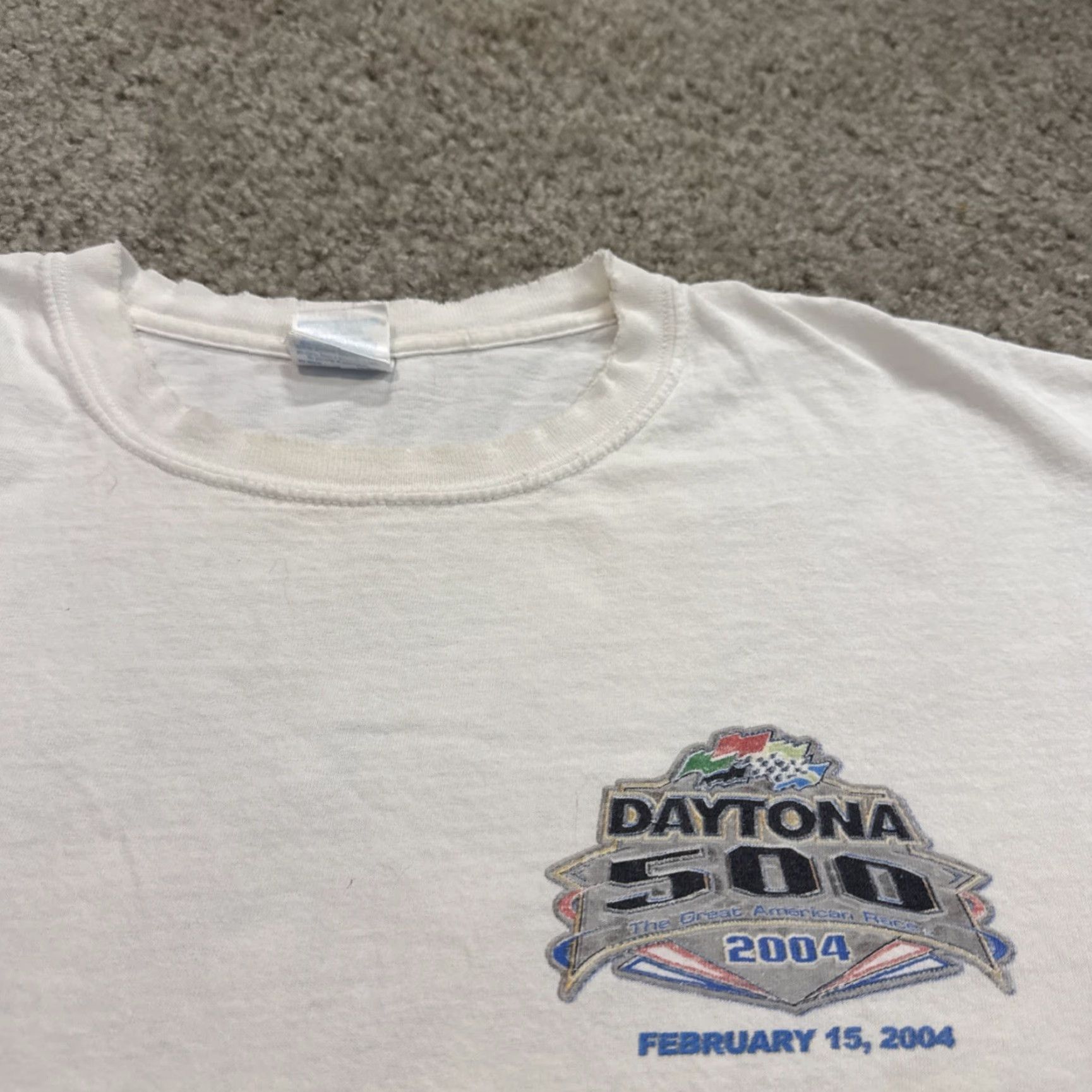 Gildan VINTAGE Daytona 500 Nascar Racing White Double-Sided T-Shirt XL Y2K 2004 Size US XL / EU 56 / 4 - 5 Thumbnail