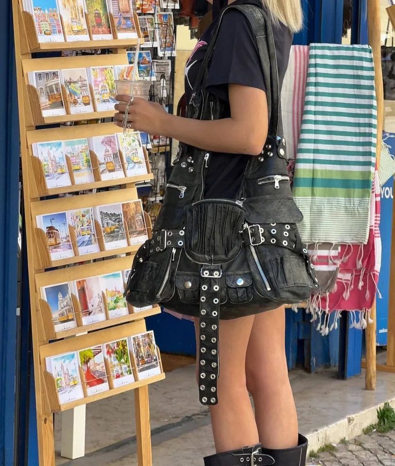 Leather Leather Rivet Crossbody Bag Size ONE SIZE - 4 Thumbnail