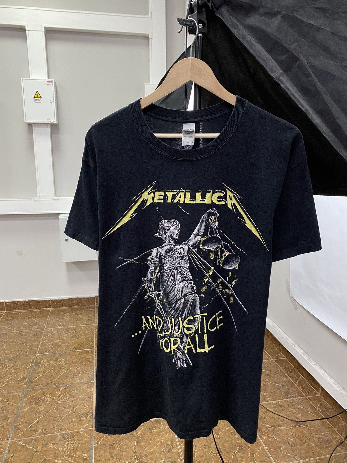 Metallica 💀 Vintage Metallica And Justice For All Rock Band t-shirt Size US L / EU 52-54 / 3 - 1 Thumbnail