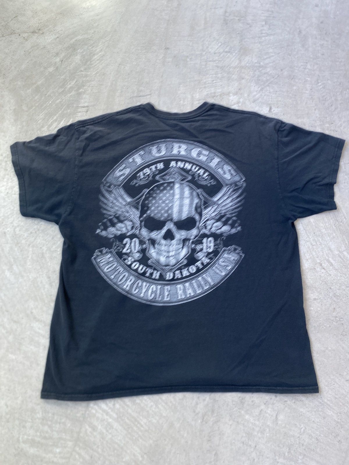 Vintage Sturgis 79th Annual Motorcycle Rally South Dakota TShirt Size US XL / EU 56 / 4 - 8 Thumbnail