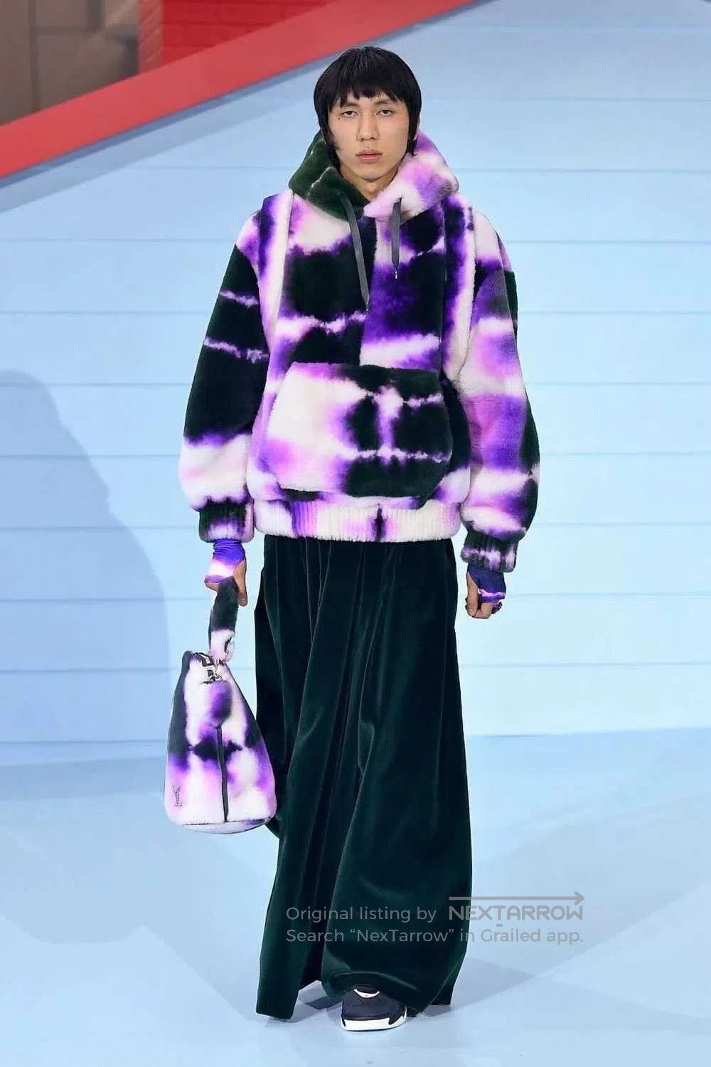 Louis Vuitton Louis Vuitton Tie-Dye Shearling Hooded Coat. Size US S / EU 44-46 / 1 - 6 Thumbnail