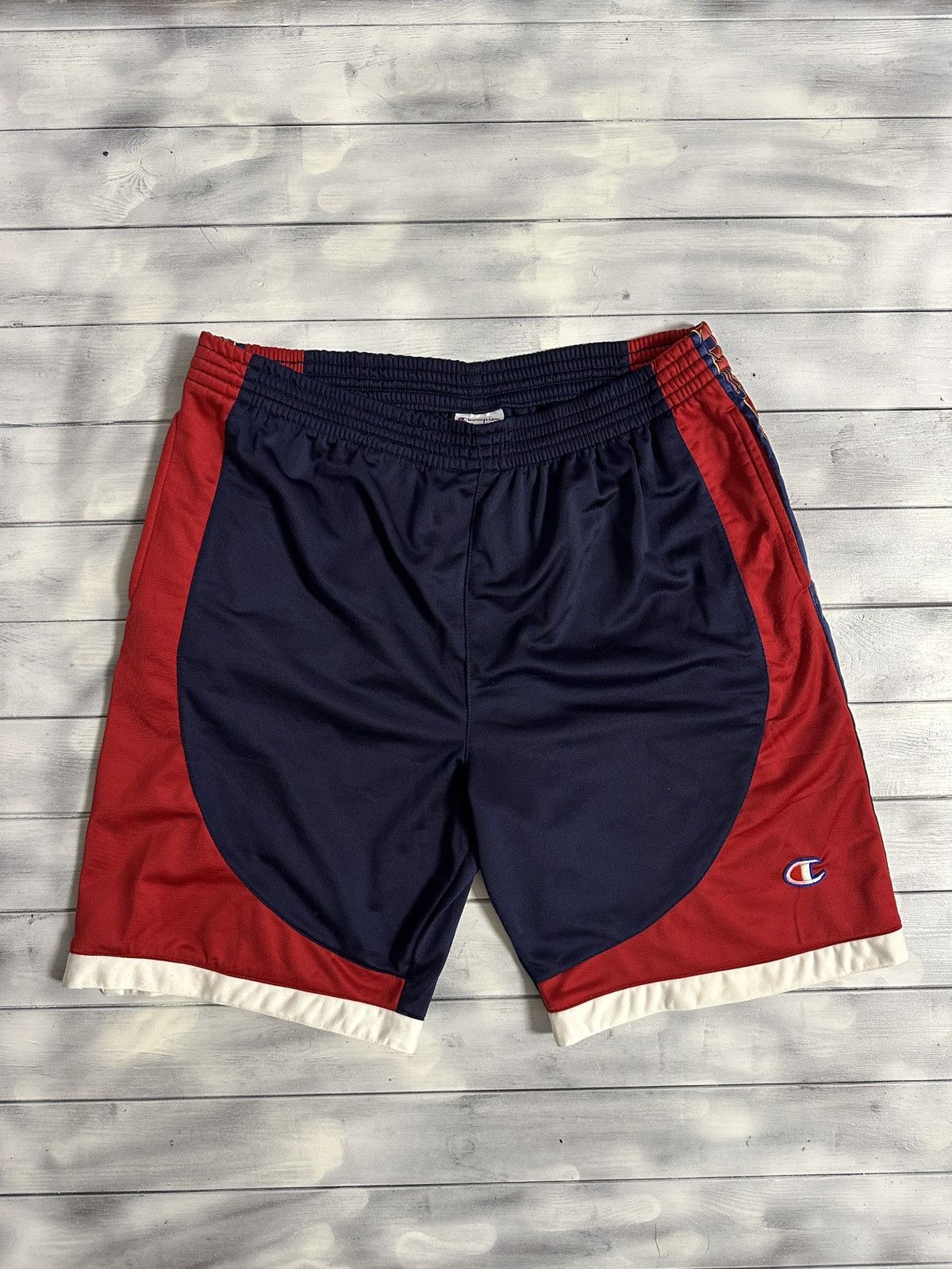 Champion Rare Vintage Shorts Champion USA Size US 36 / EU 52 - 3 Thumbnail