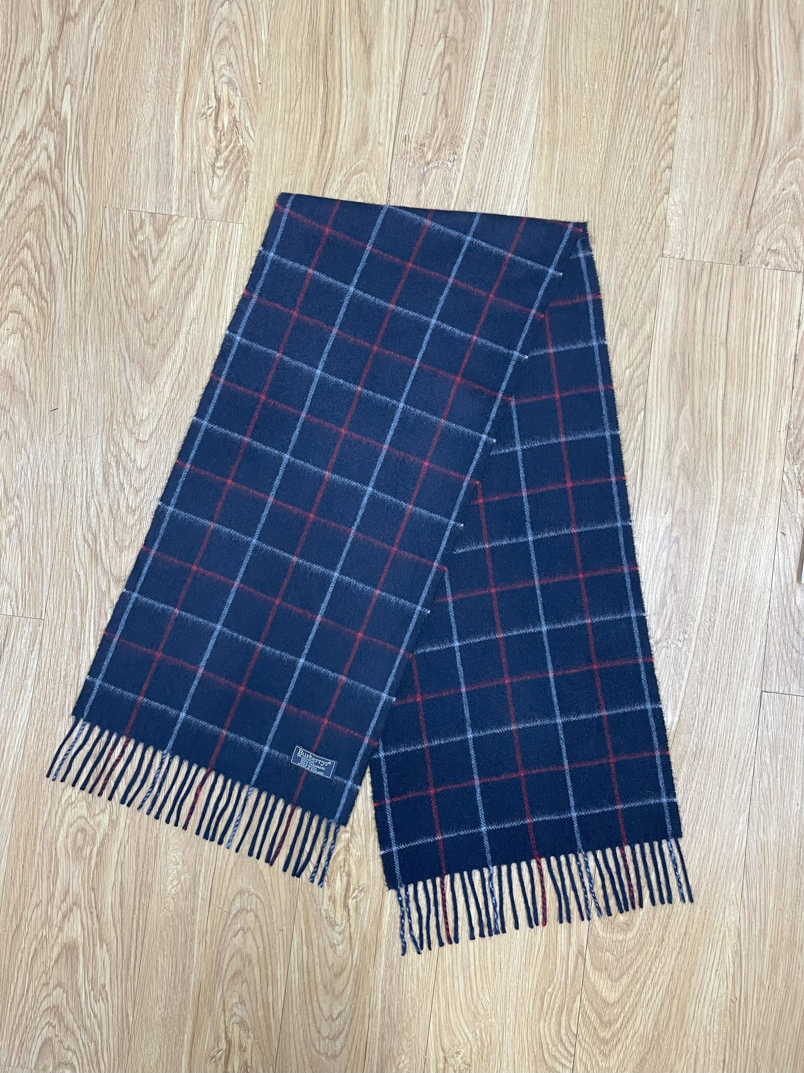 Burberry Burberrys Scarf / Muffler - 6154 Size ONE SIZE - 7 Thumbnail