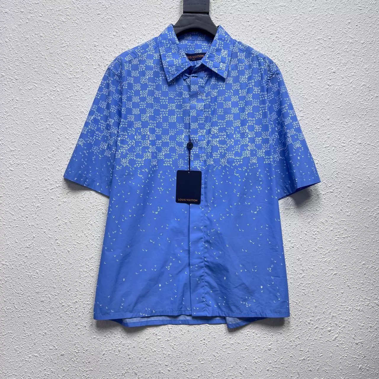 Louis Vuitton LV blue pin airplane logo short-sleeve shirt S new Size US S / EU 44-46 / 1 - 1 Thumbnail