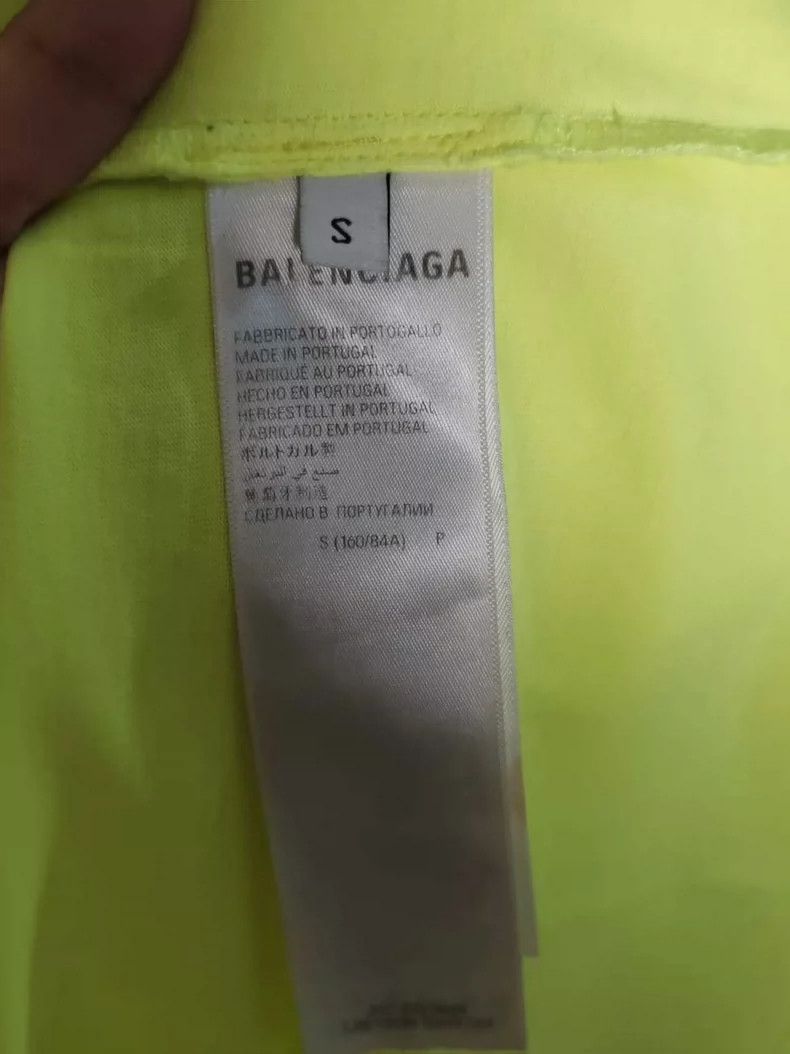 Balenciaga Balenciaga Tape Short Sleeve Size US S / EU 44-46 / 1 - 3 Thumbnail
