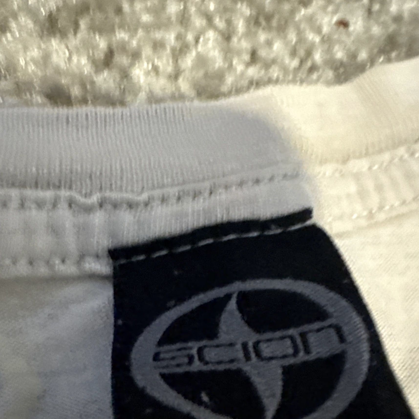 Vintage VINTAGE Scion T-Shirt White XL Mens Car Brand Eagle Graphic 2000s Y2K Size US XL / EU 56 / 4 - 6 Thumbnail