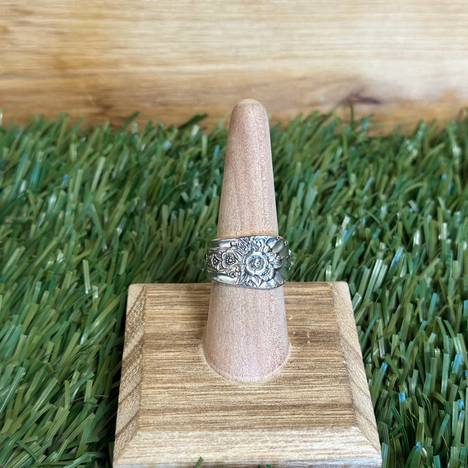 Handmade Handmade Ring size 8.5 Size ONE SIZE - 2 Thumbnail