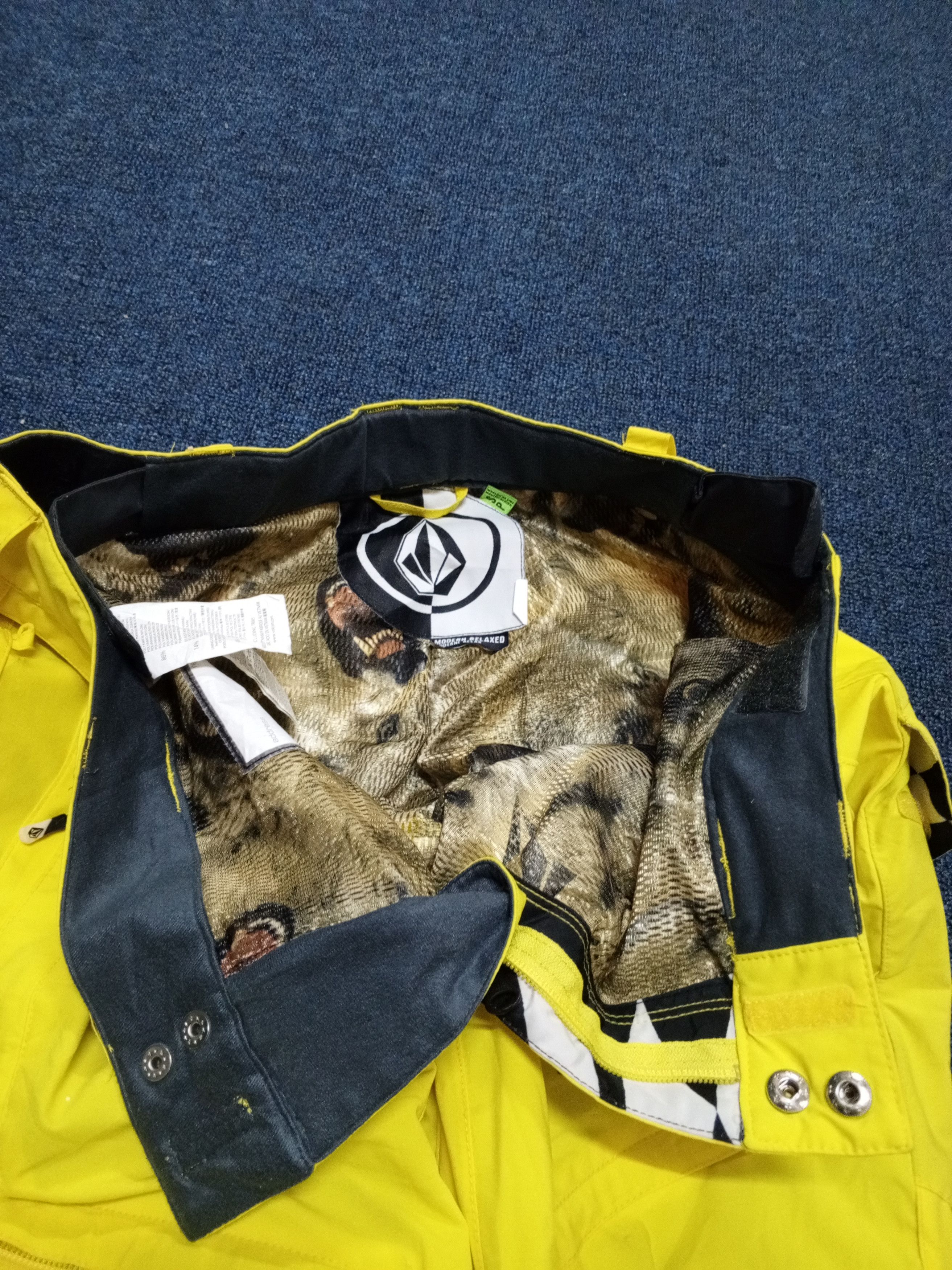 Volcom VALCOM YELLOW SNOWBOARD PANTS NICE Size US 34 / EU 50 - 8 Thumbnail