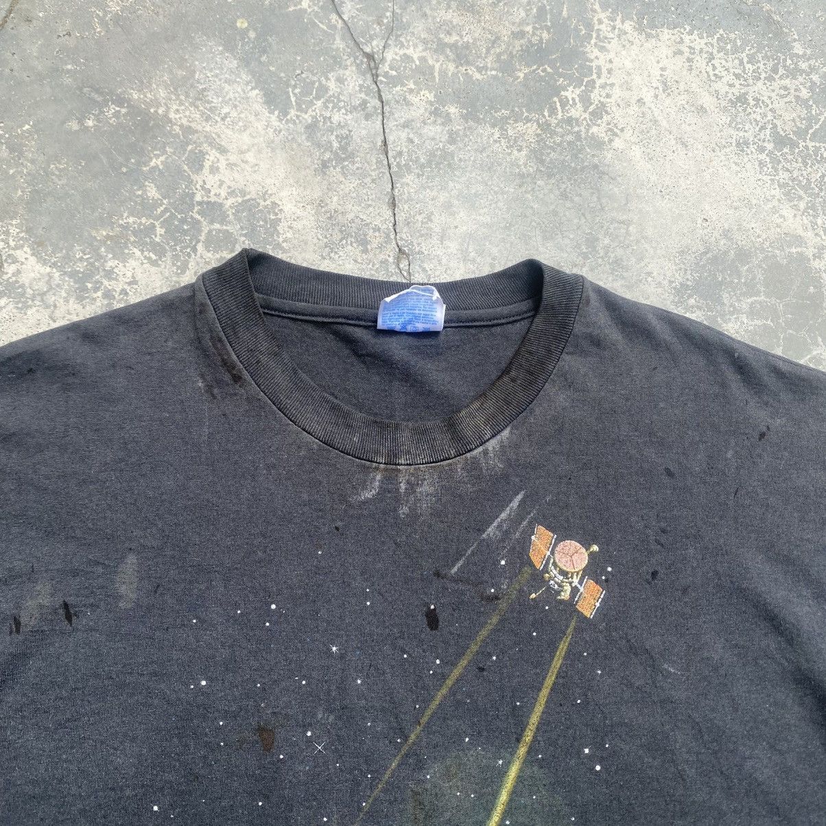 Band Tees Distressed Boxy 1998 VISION TOUR Transitions Lenses tee Size US XL / EU 56 / 4 - 5 Thumbnail
