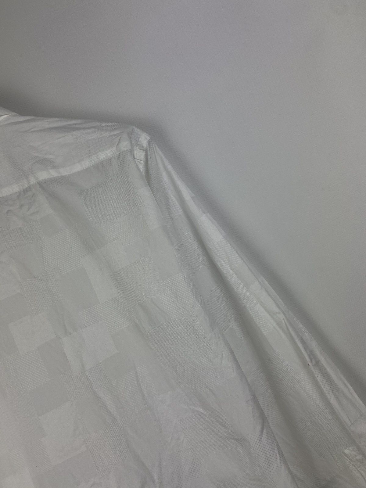 Versace Vintage Gianni Versace Luxury Geometric White Shirt Sz 48 Size US M / EU 48-50 / 2 - 18 Thumbnail