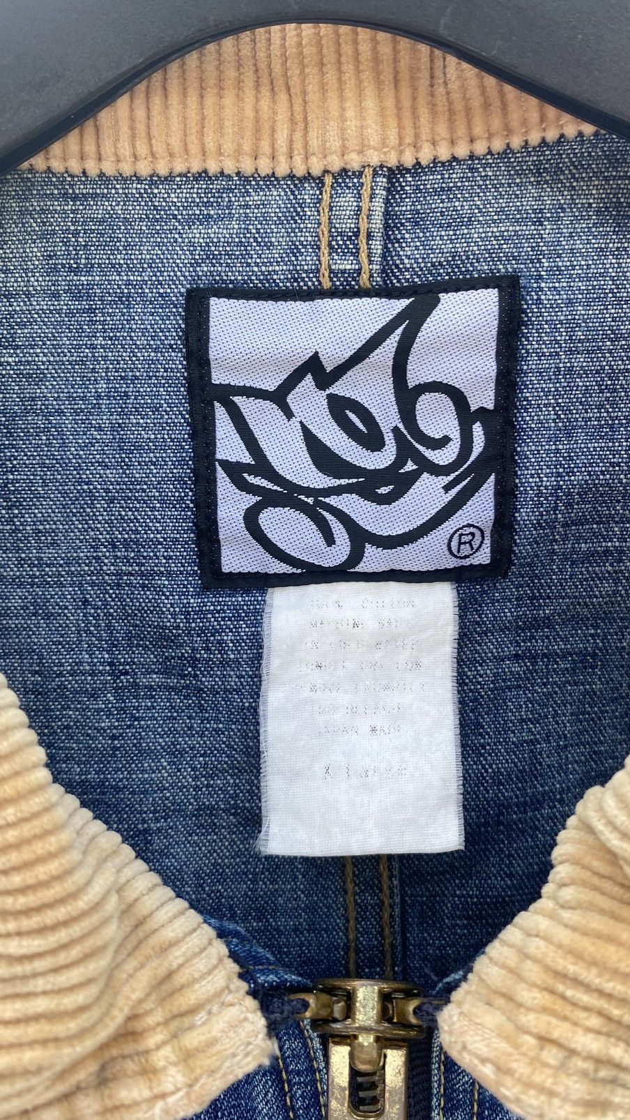 Vintage Denim Work Jacket w/Corduroy Collar–Rare Graffiti Logo Tag Size US XL / EU 56 / 4 - 5 Thumbnail