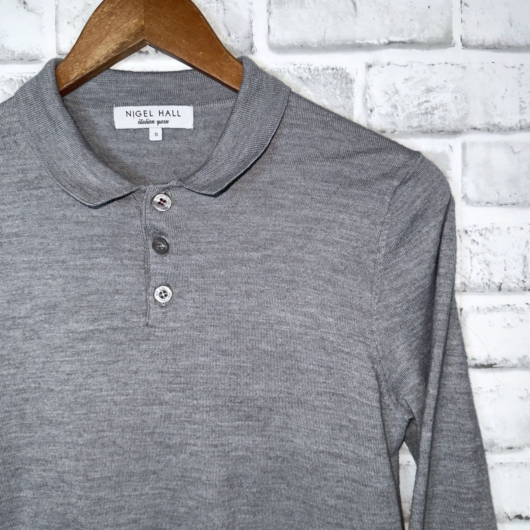 Vintage Nigel Hall Wool Acrylic Blend Gray Long Sleeve Pullover Sweater Mens Size S Size US S / EU 44-46 / 1 - 2 Thumbnail