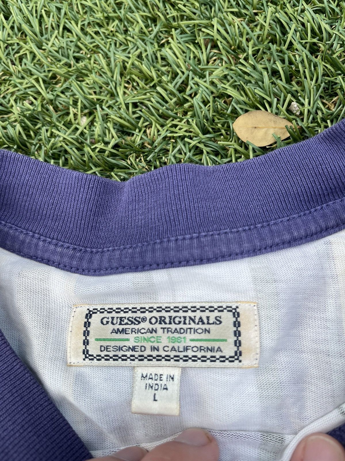 Guess Guess embroidered long sleeve Size US L / EU 52-54 / 3 - 3 Thumbnail