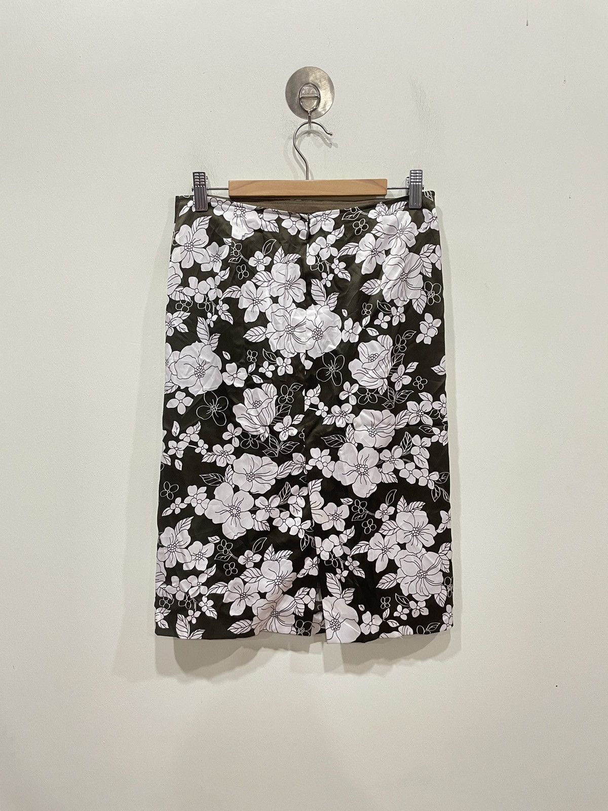Michael Kors Michael Kors Flowers Midi Skirt Size 27" / US 4 / IT 40 - 2 Thumbnail