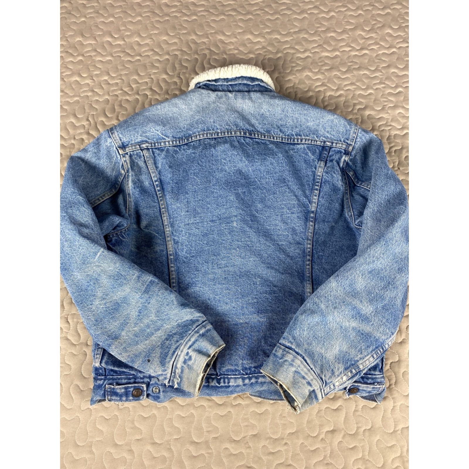 Levi's VINTAGE Levi's Denim Jacket Jean Lined Sz 46 Made in USA Light Wash Men Jacket USA Blue 46 Mens Size US 30 / EU 46 - 3 Thumbnail