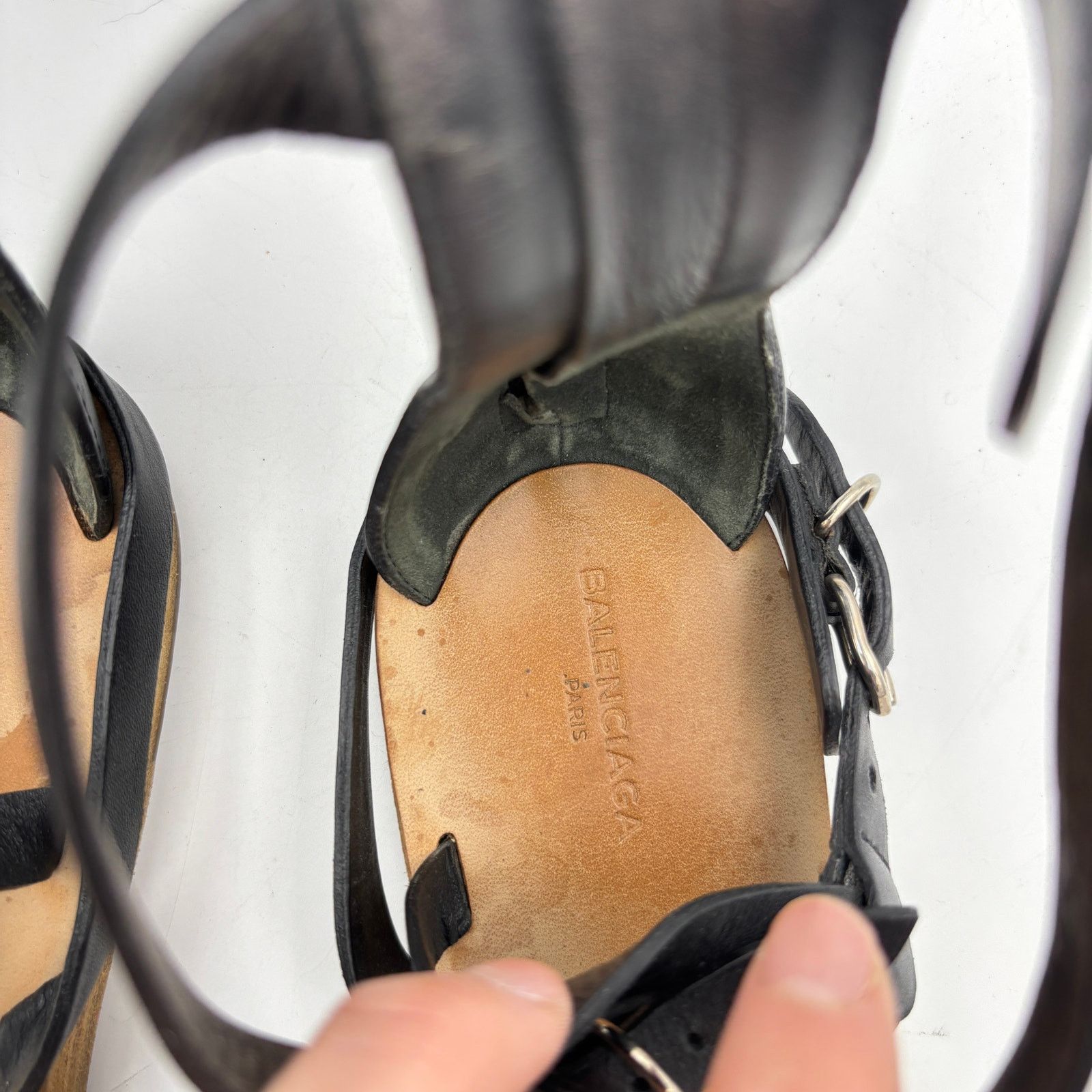 Balenciaga Balenciaga Black Leather Gladiator Papier Sandals Women's 36 Size US 6 / IT 36 - 6 Thumbnail