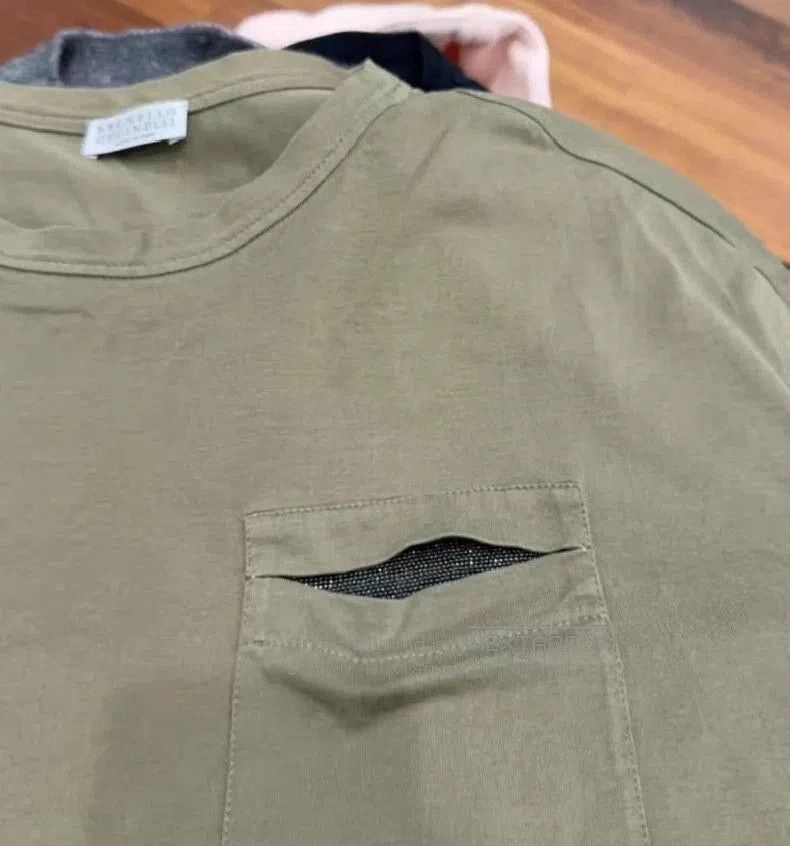 Brunello Cucinelli Brunello Cucinelli Embellished Pocket T-shirt. Size US M / EU 48-50 / 2 - 1 Thumbnail
