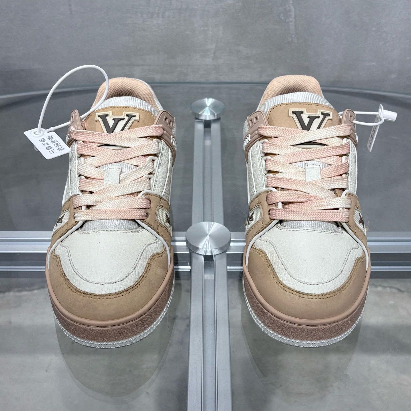 Louis Vuitton Louis Vuitton Training Pink Lowtop Sneakers it_35-5 Women Size US 5.5 / IT 35.5 - 1 Thumbnail