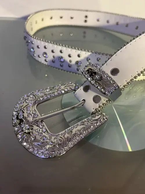 High Sport × Japanese Brand Belts Y2K Cross Rhinestone Belt (white) Size ONE SIZE - 2 Thumbnail