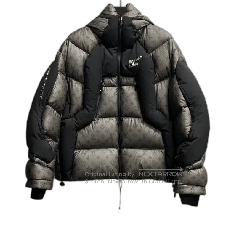 Louis Vuitton Louis Vuitton grey combined warm fluffy hooded down jacket Size US S / EU 44-46 / 1 - 1 Thumbnail
