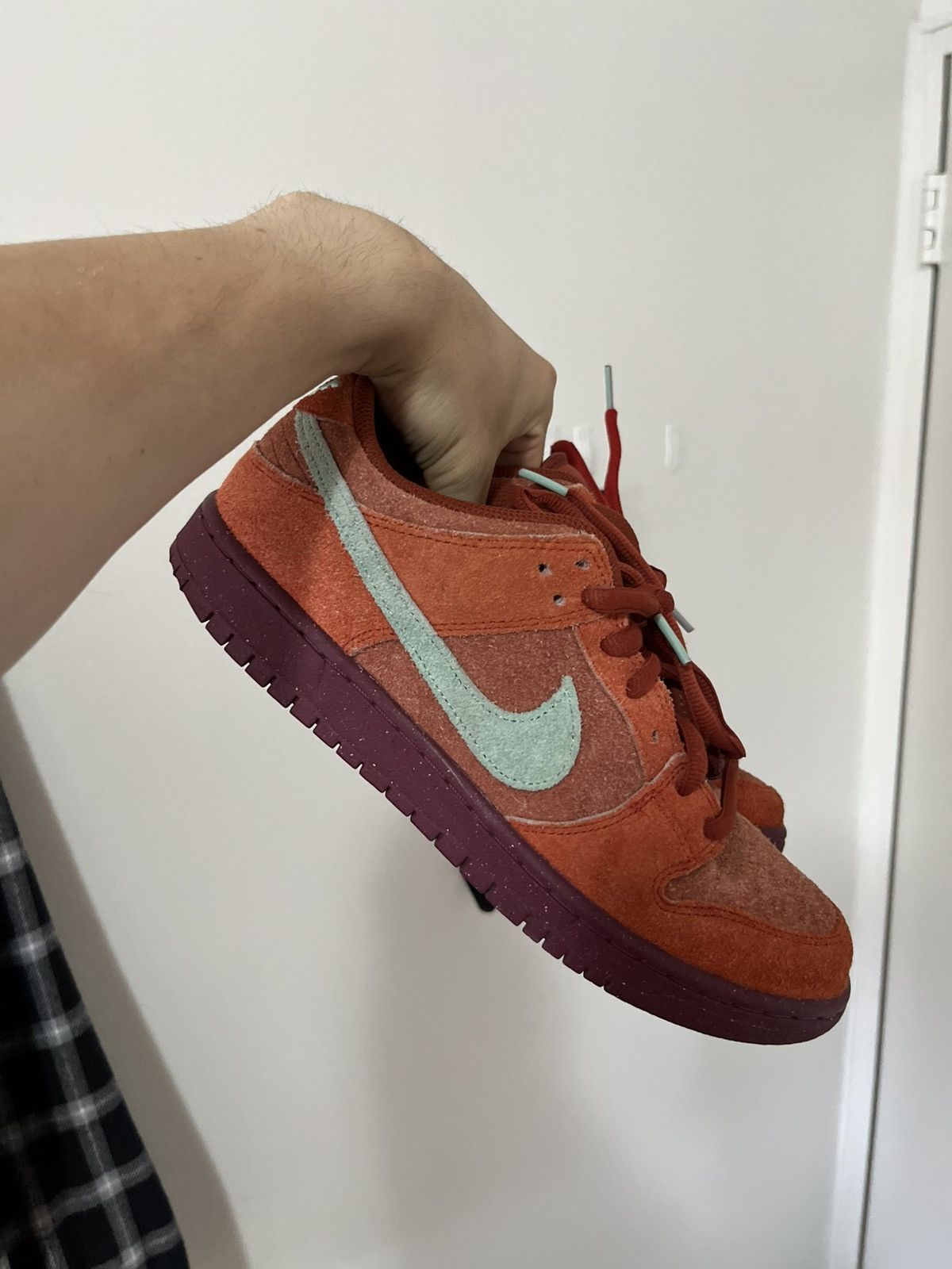 Nike Nike SB Dunk Pro Low Mystic Red PRM Mens Size US 9 / EU 42 - 1 Thumbnail