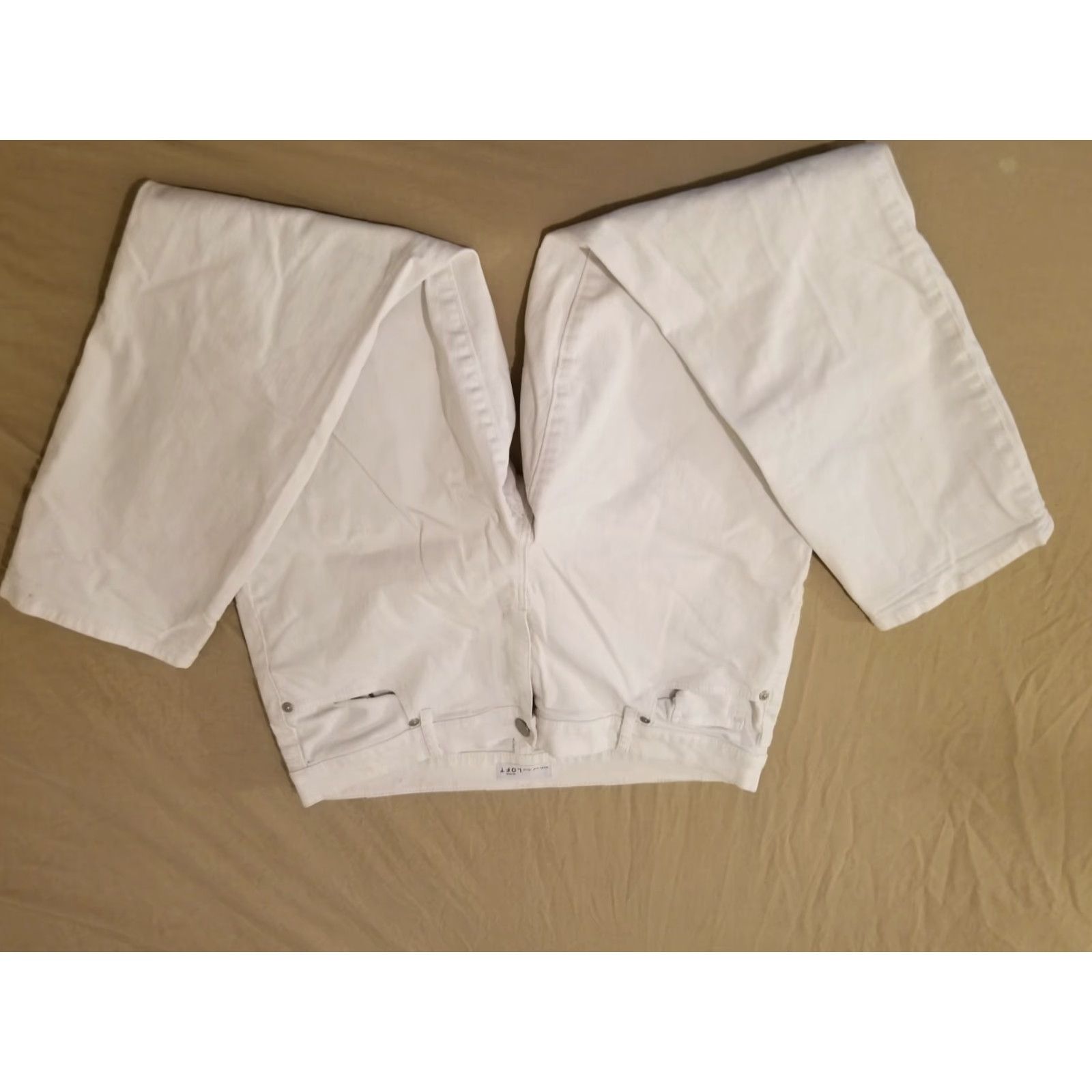 Ann Taylor Womens Ann Taylor Jeans 14 32 White Denim Pants 33x27 Skinny Denim Pants White Womens 14 Regular Jeans Color White Brand Ann Taylor Denim Pants Mens? Size 36" / US 14 / IT 50 - 2 Thumbnail