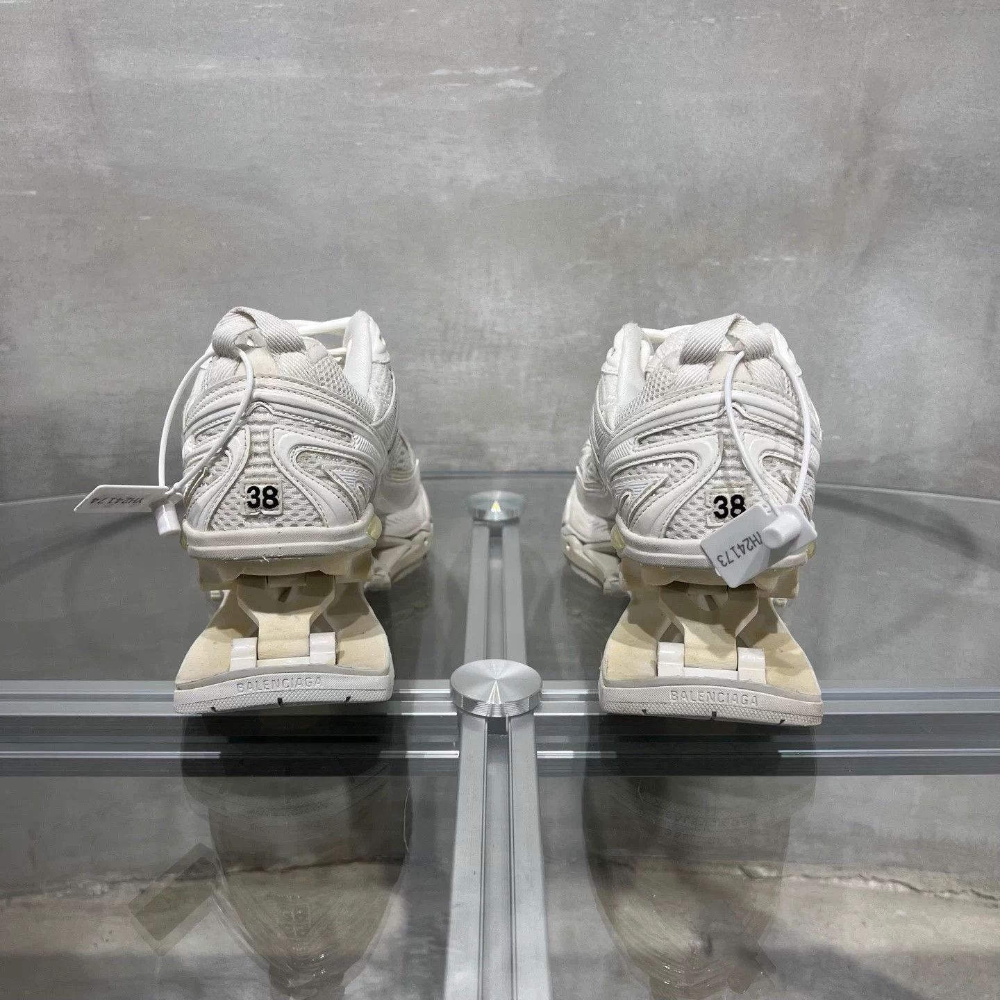 Balenciaga Balenciaga x-pander white spring women's 38 trainer Size US 7 / IT 37 - 6 Thumbnail