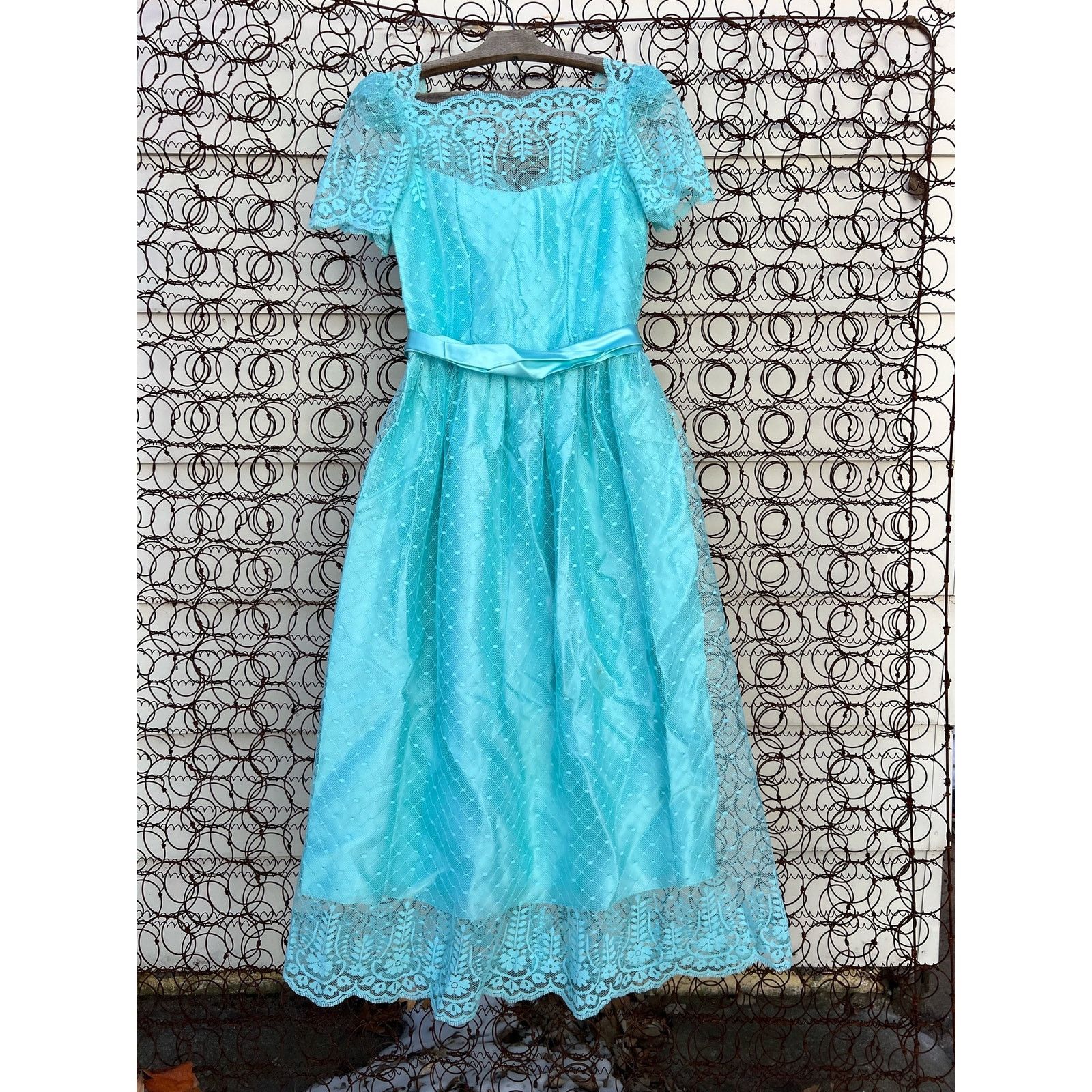 corset off shoulder dress White Off-Shoulder Gown with High Slit Color:12-18 months Style:Printed Luxe Linen & Leather: Perfect for black