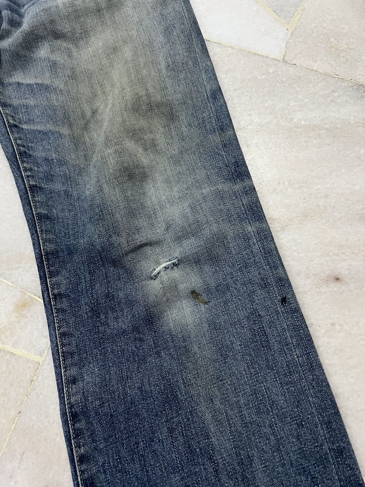Japanese Brand × Uniqlo × Vintage Japanese Brand Uniqlo Vintage S002 Distressed Jean Size US 35 - 7 Thumbnail