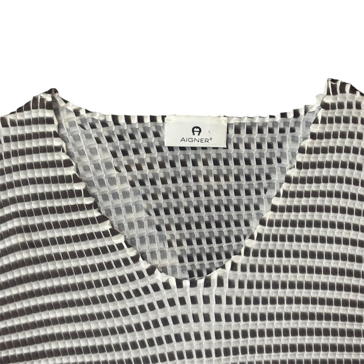Aigner Aigner Pleated Short Sleeve Shirt Size S / US 4 / IT 40 - 2 Thumbnail