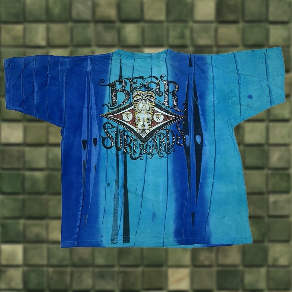 Vintage VINTAGE Bear Surfboards Tie-Dye Blue Shirt XL/2XL 26.5x28.75 Inches Made In USA Size US XL / EU 56 / 4 - 1 Thumbnail
