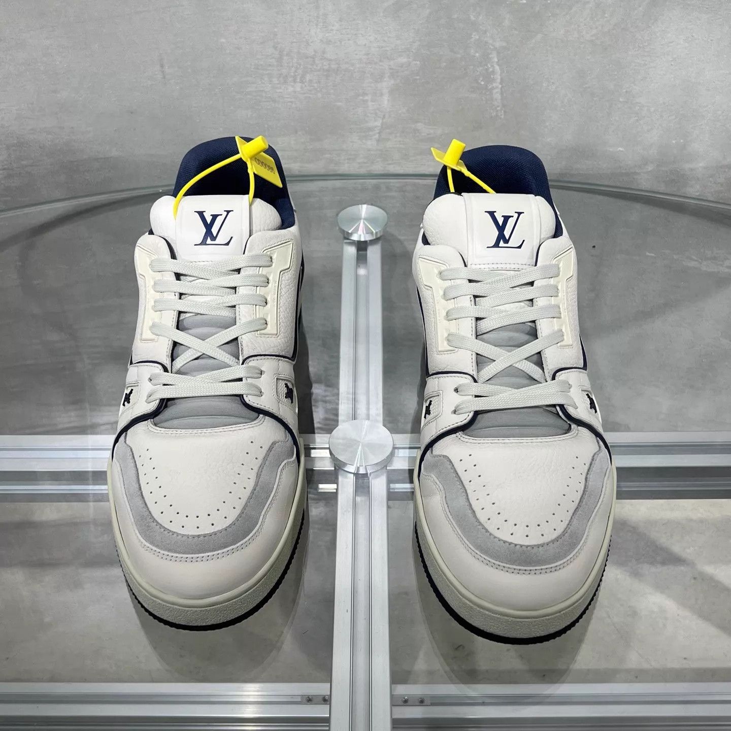 Louis Vuitton Lv Trainer White Blue Cement UK8 / 42 Size US 9 / EU 42 - 1 Thumbnail