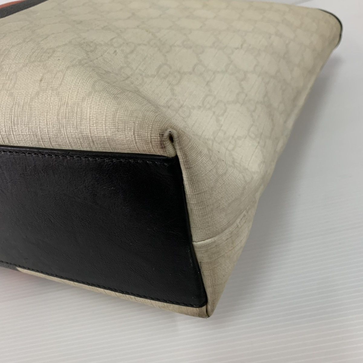 Gucci Gucci Monogram White Tote Bag Size ONE SIZE - 11 Thumbnail