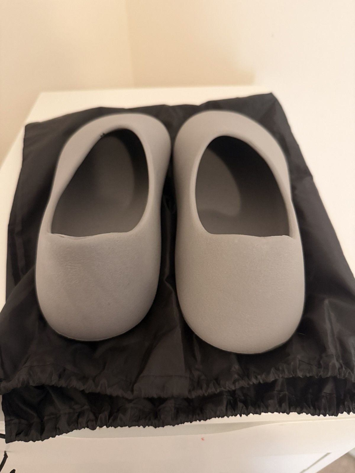 Yeezy Yeezy SL-02 Grey Yeezy slide yeezy.com mens size 10 Size US 10 / EU 43 - 2 Thumbnail