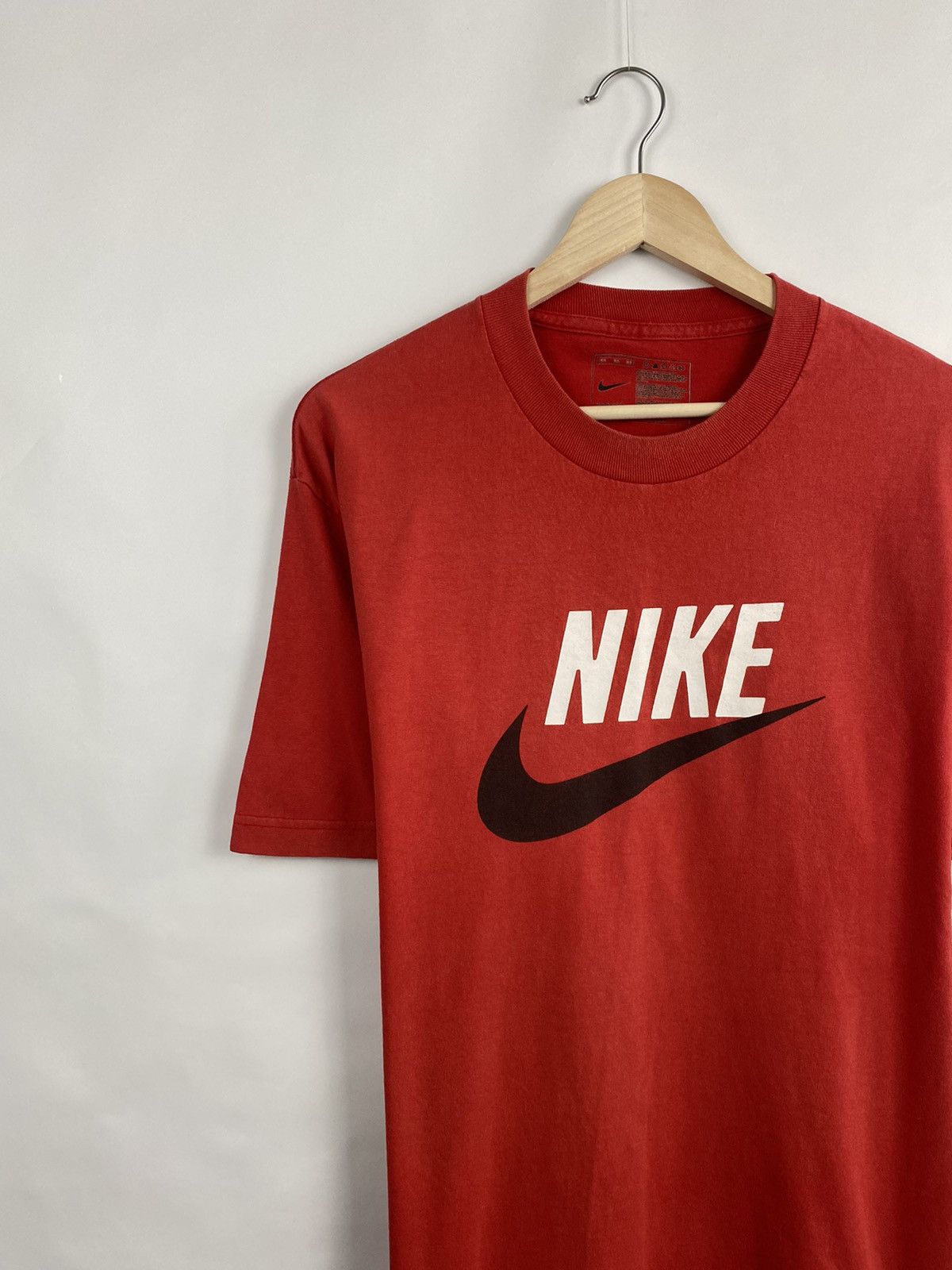 Nike 🇺🇸 Vintage 90s Nike T-Shirt Rare Retro Hype Y2K Size US L / EU 52-54 / 3 - 3 Thumbnail