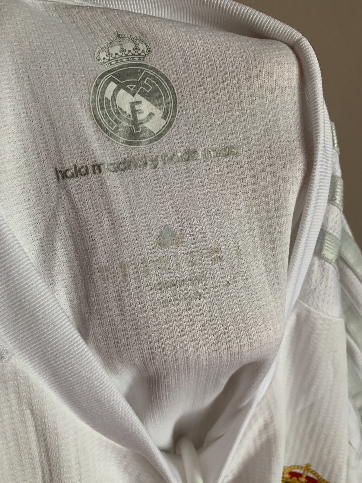 Adidas Real Madrid 2015 Home Football Shirt Adidas Soccer Jersey M Size US M / EU 48-50 / 2 - 16 Thumbnail