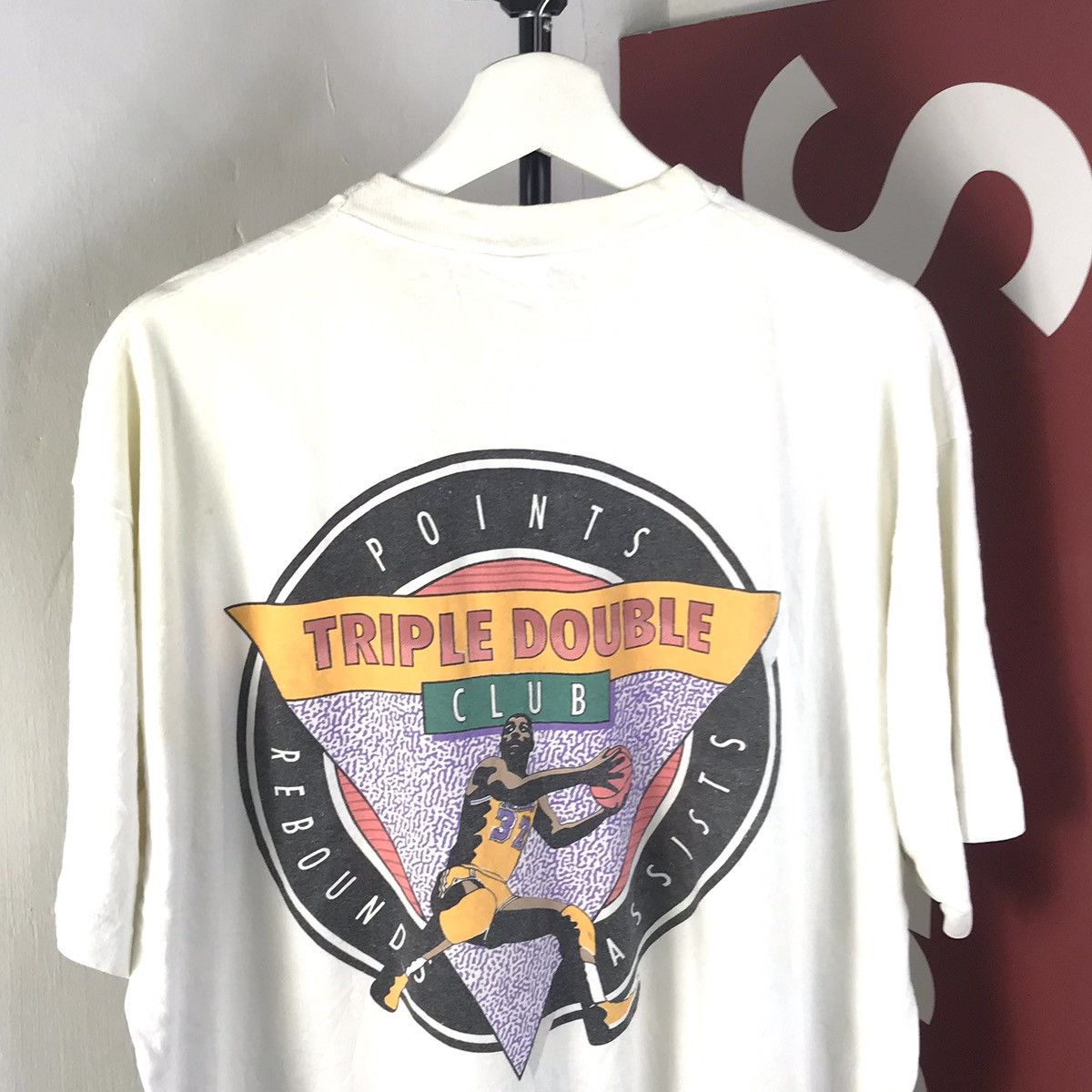 Vintage Vintage Magic Johnson's T-Shirt Size US XL / EU 56 / 4 - 3 Thumbnail