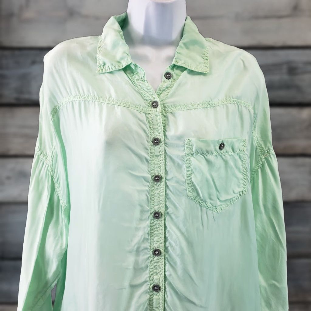 Vintage Pete & Greta Womens Button-Up Shirt Sz Small Solid Green Long Sleeve Front Cupro Size S / US 4 / IT 40 - 1 Thumbnail