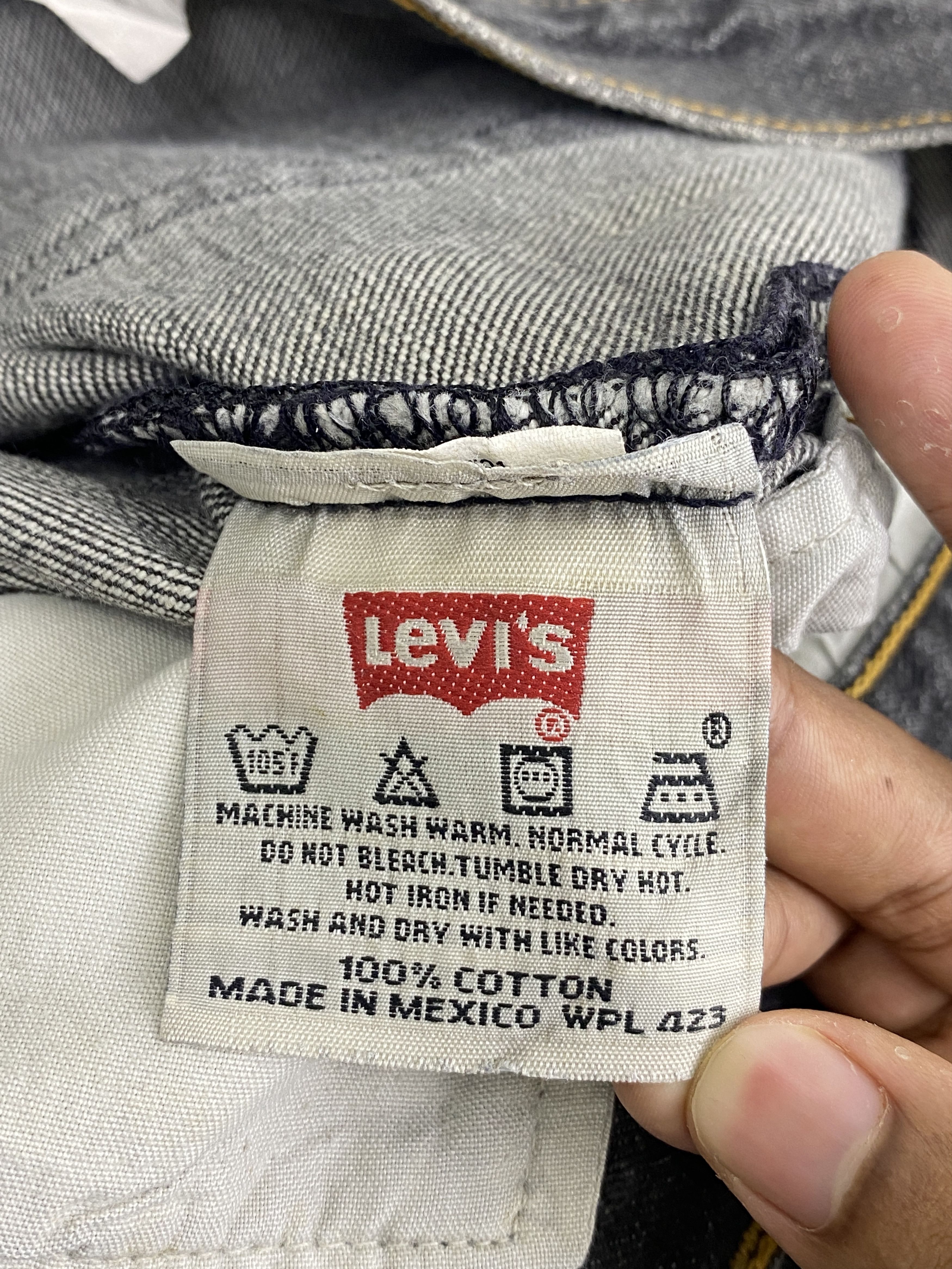 Levi's Vintage 90s Levis 501 Distressed Faded Black Jeans Size US 33 - 6 Thumbnail
