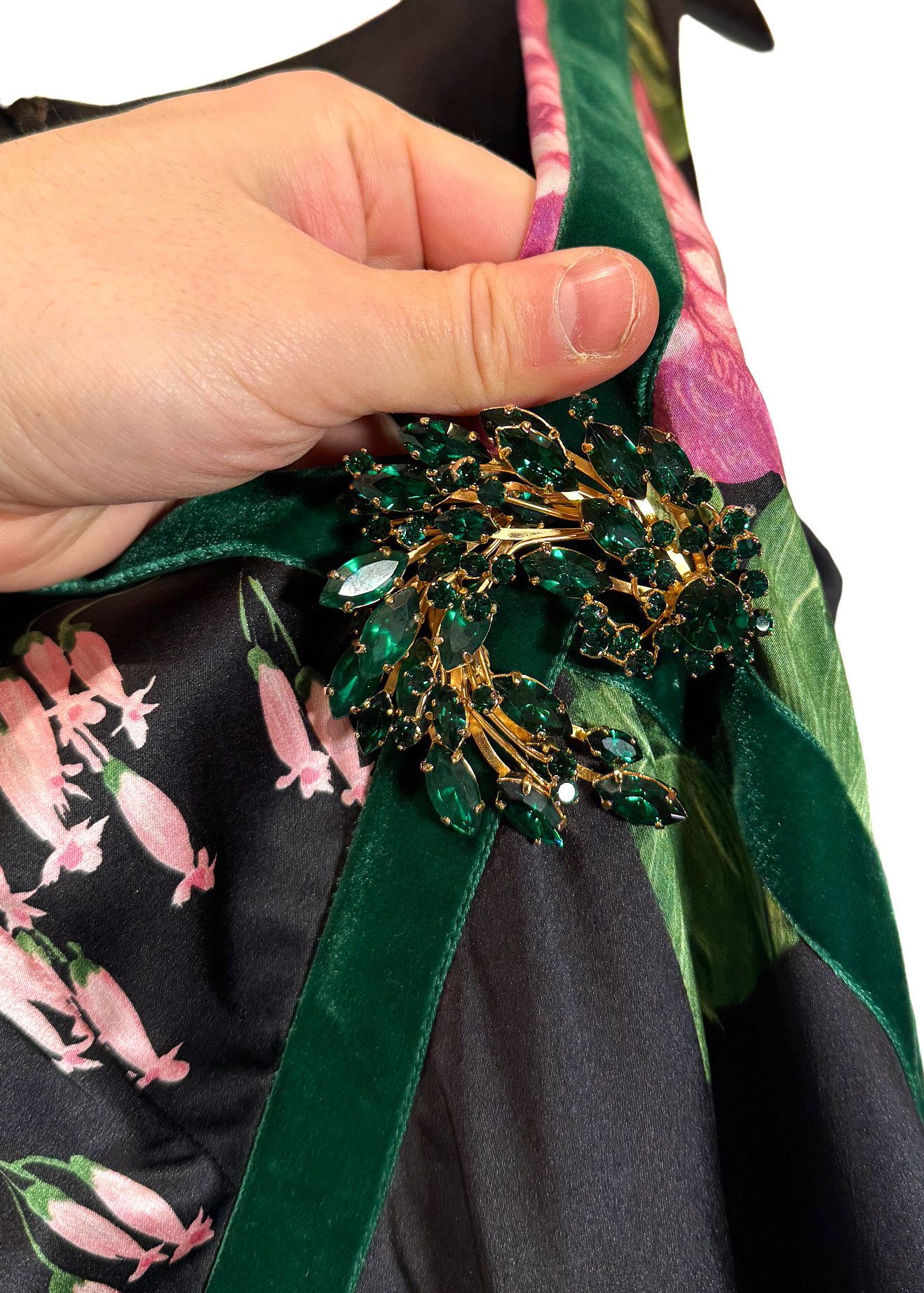 Dolce & Gabbana Dolce & Gabbana Floral Print Velvet Trim Brooch Accent Dress Size M / US 6-8 / IT 42-44 - 7 Thumbnail
