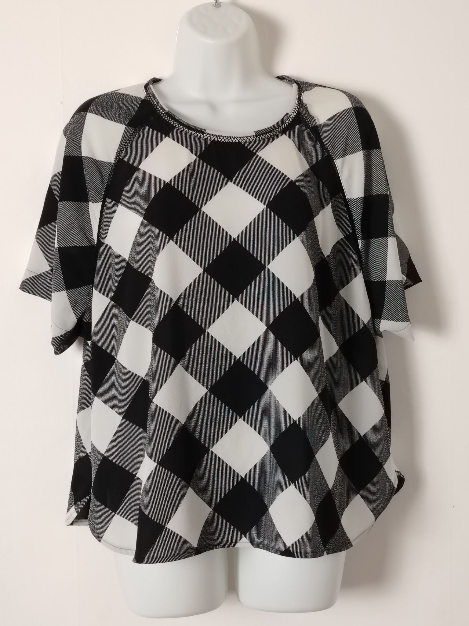 Other M&S Blouse Womens UK 16 Petite Black White Check Short Size XXL / US 16-18 / IT 52-54 - 1 Thumbnail