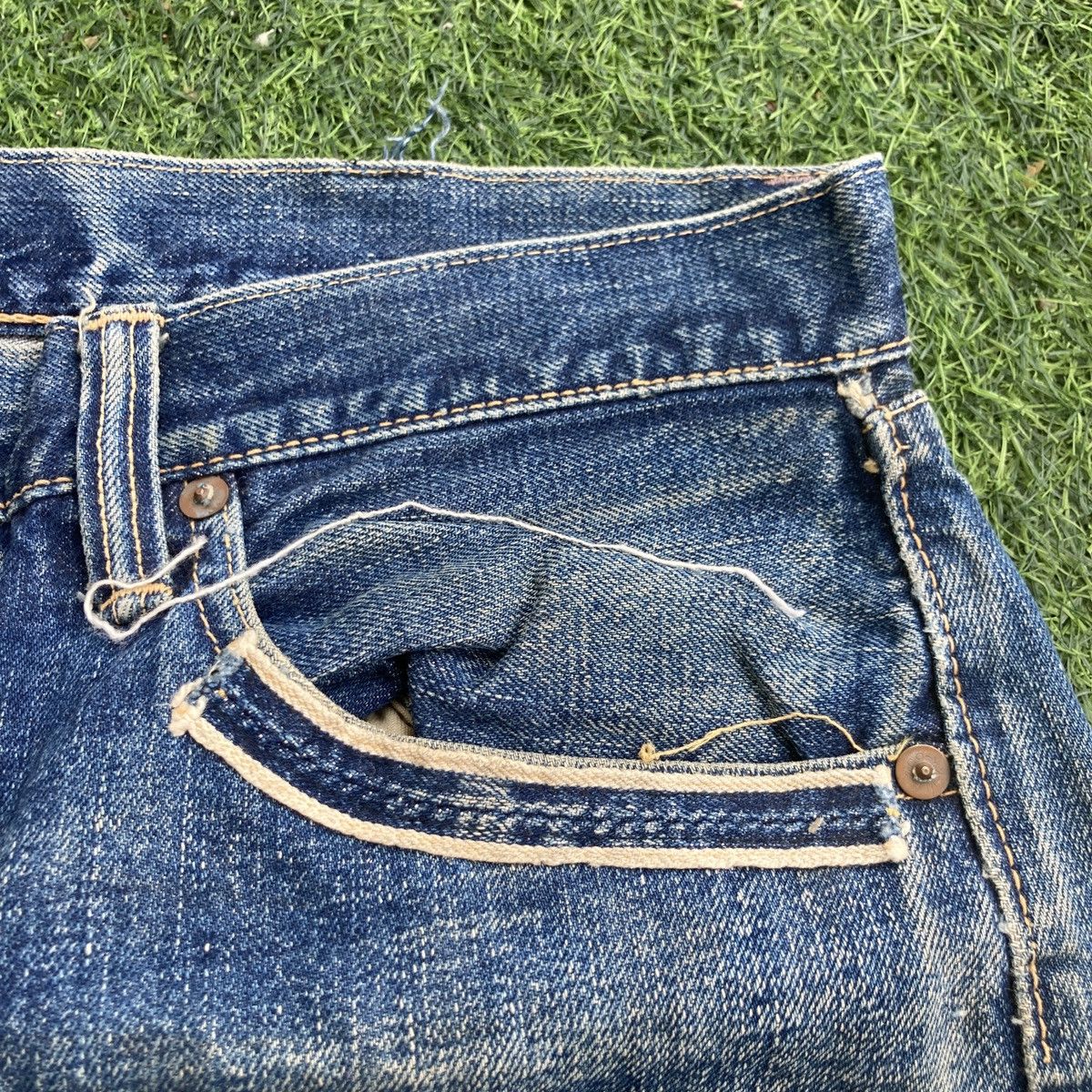Warehouse & Co. VINTAGE WAREHOUSE SELVEDGE 3 QUARTER DISTRESSED JEANS Size US 33 - 10 Thumbnail