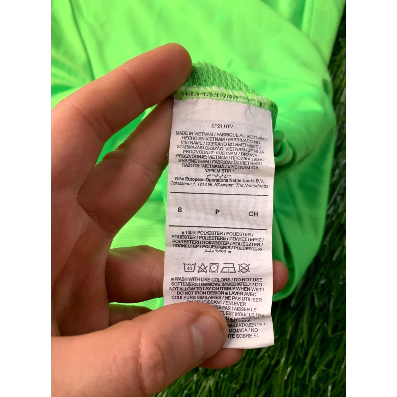Nike Nike Academy Dri-FIT Original 2021 Men Football Shirt Jersey Tee Size S Green and Black Nike Dri-FIT Football Shirt Mens S Size US S / EU 44-46 / 1 - 6 Thumbnail