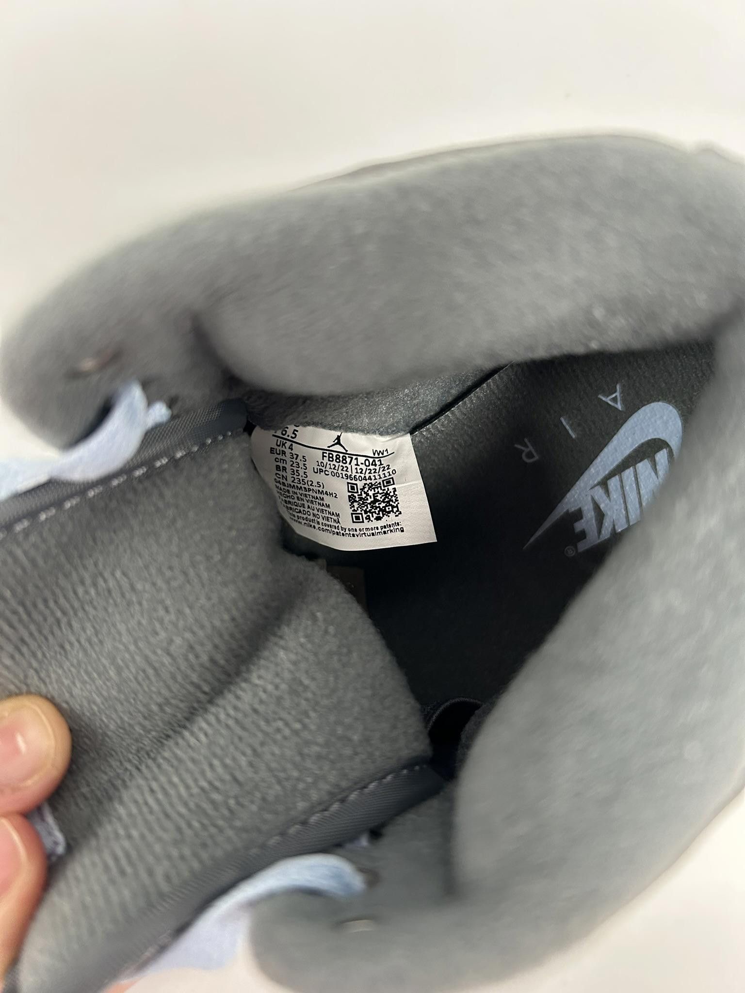 Nike Nike Air Jordan 2 Retro "Cool Grey" Sneakers Size US 6.5 / IT 36.5 - 11 Thumbnail