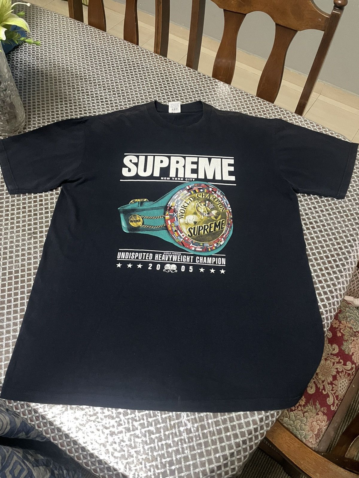 Supreme Supreme Undisputed Heavyweight Tshirt Size US XL / EU 56 / 4 - 1 Thumbnail