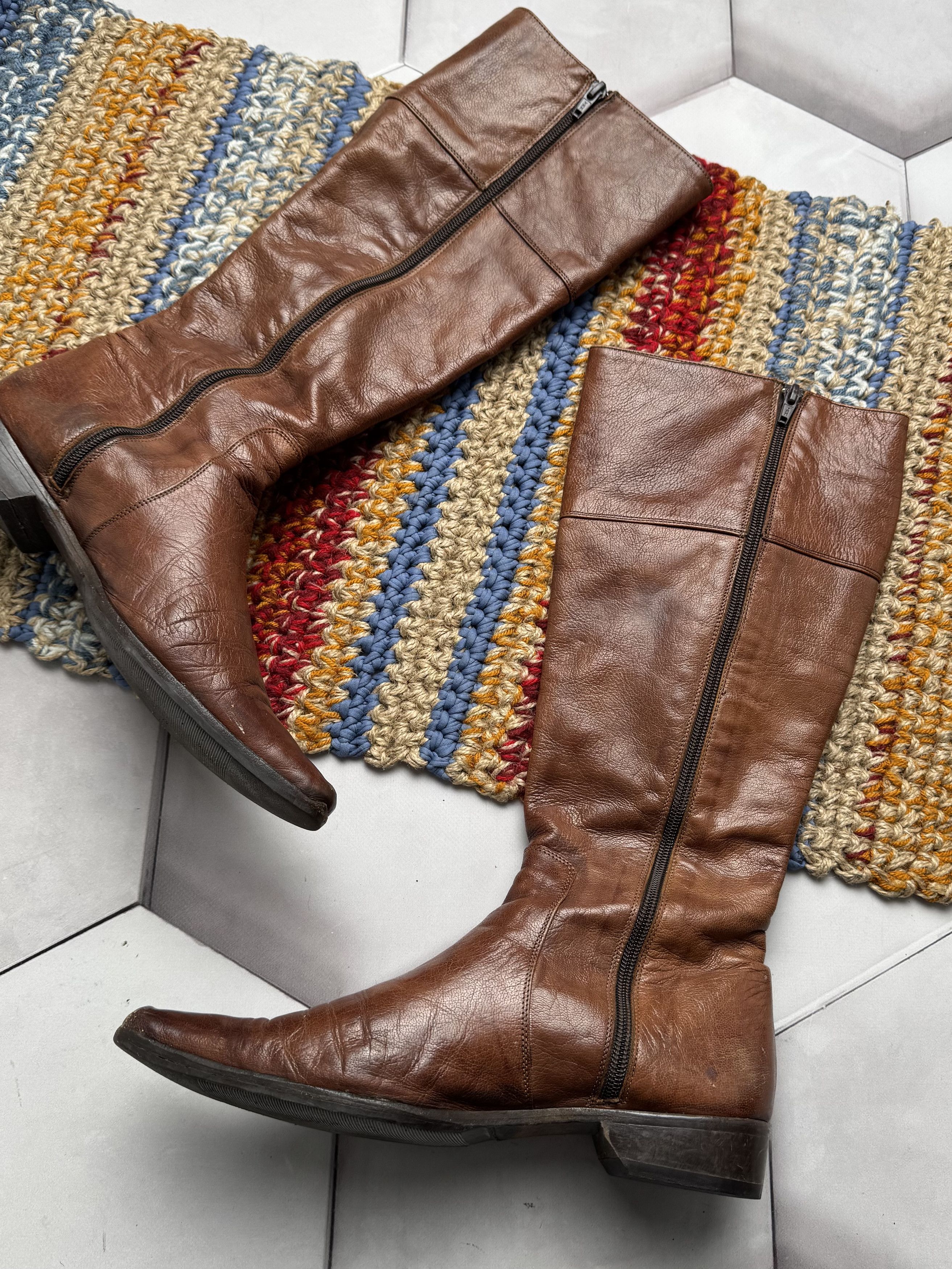 Vintage Vintage Leather Boots (E4) Size US 7 / IT 37 - 7 Thumbnail